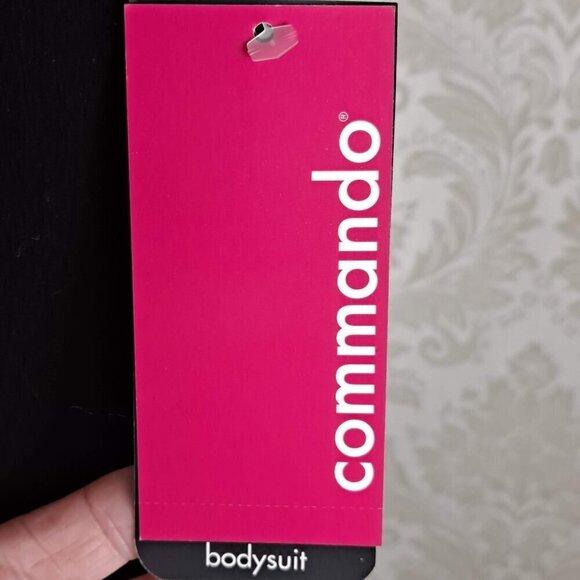 Commando Size Medium Black Velvet Bodysuit Sleeveless Snaps at Gusset NWT - Picture 10 of 15